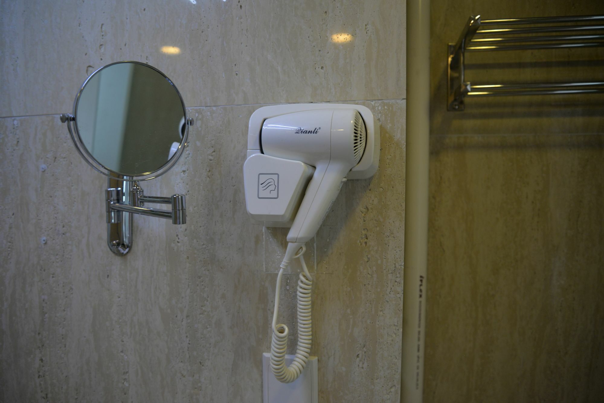 Iw Hotel Hong Kong Esterno foto
