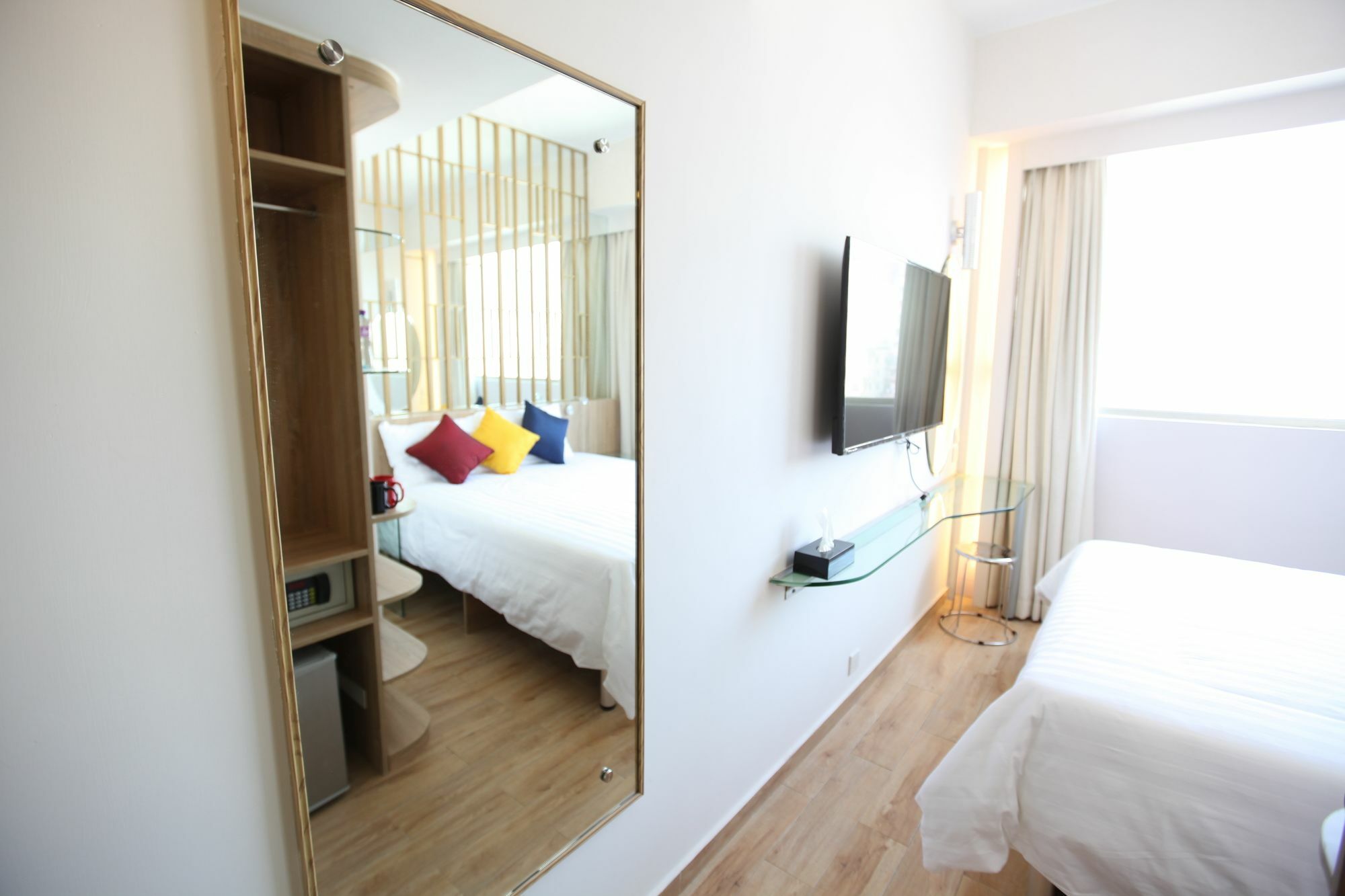 Iw Hotel Hong Kong Esterno foto